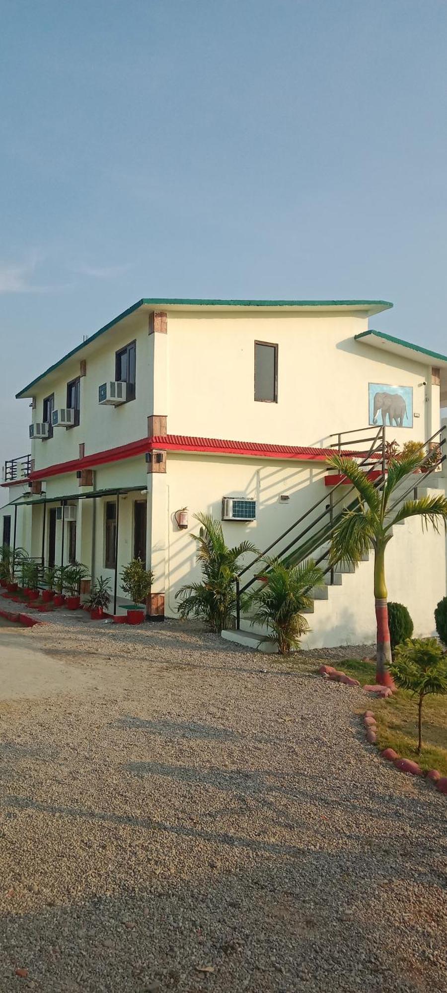 Corbett Bhavesh Home Stay Jhirna ภายนอก รูปภาพ
