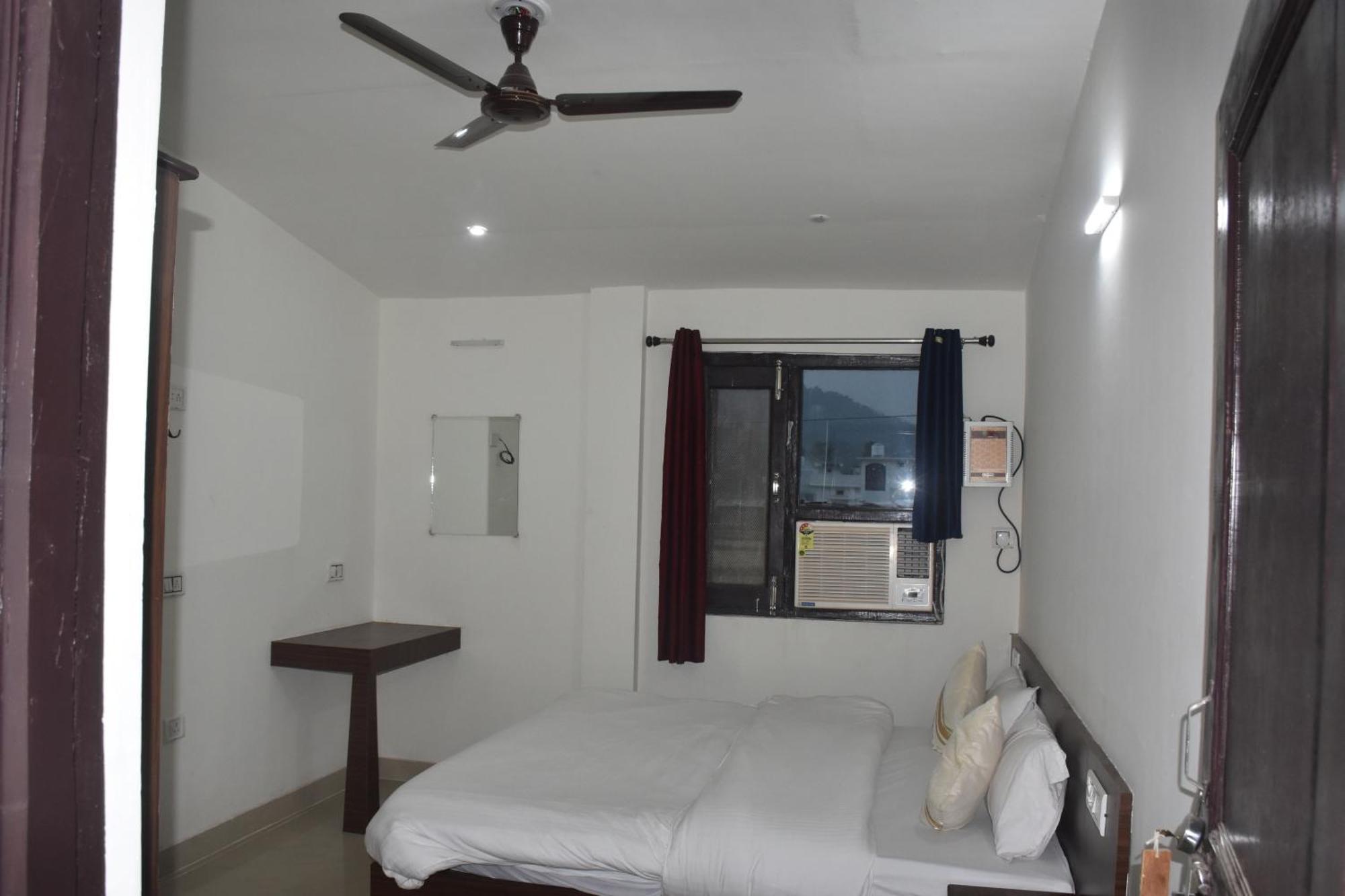 Corbett Bhavesh Home Stay Jhirna ห้อง รูปภาพ